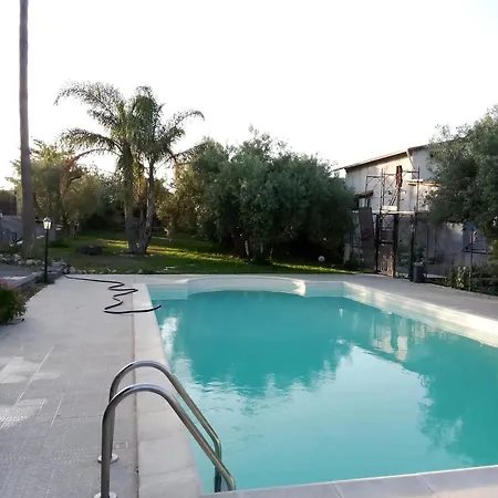 Idyllic In With Shared Pool Mountain View Augusta