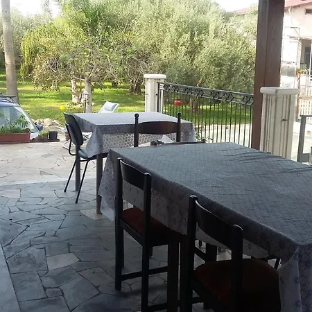 Idyllic In With Shared Pool Mountain View Villa