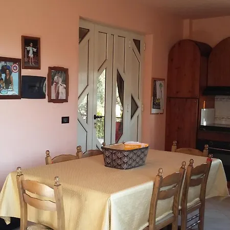 Villa Idyllic In With Shared Pool Mountain View