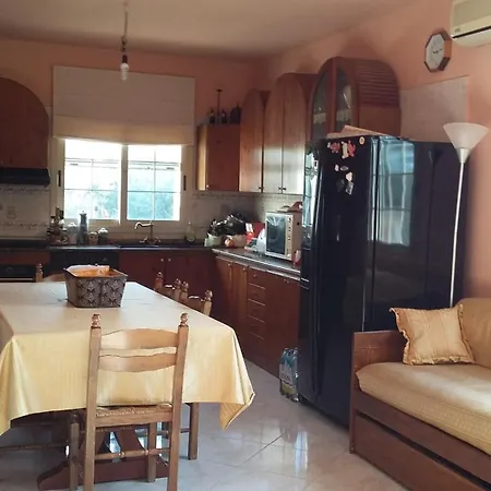 Idyllic In With Shared Pool Mountain View Villa Augusta
